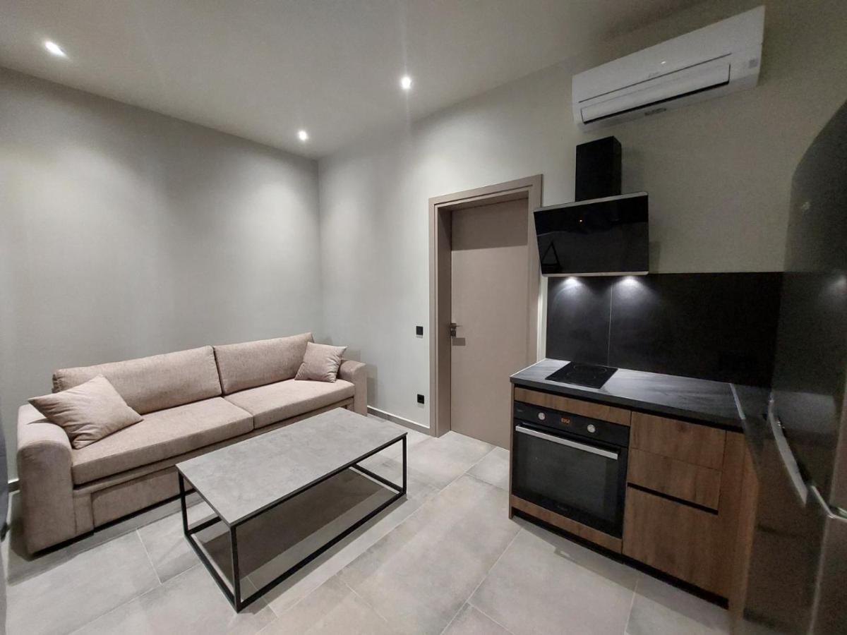 Rea'S Luxury Apartments Stoupa Ngoại thất bức ảnh