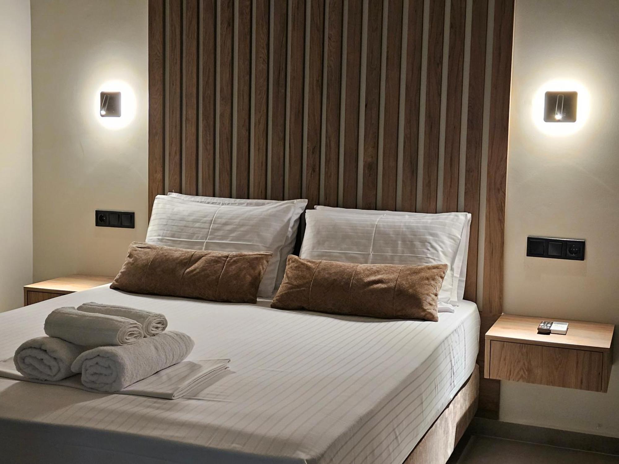 Rea'S Luxury Apartments Stoupa Ngoại thất bức ảnh